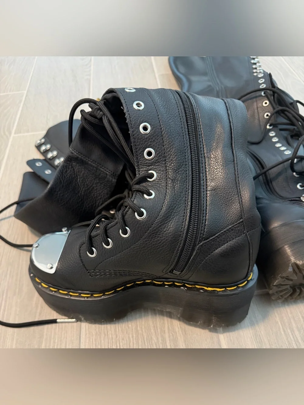 Dr. Martens 28-EYE EXTREME MAX VIRGINIA LEATHER KNEE HIGH BOOTS Size 5 NEW
